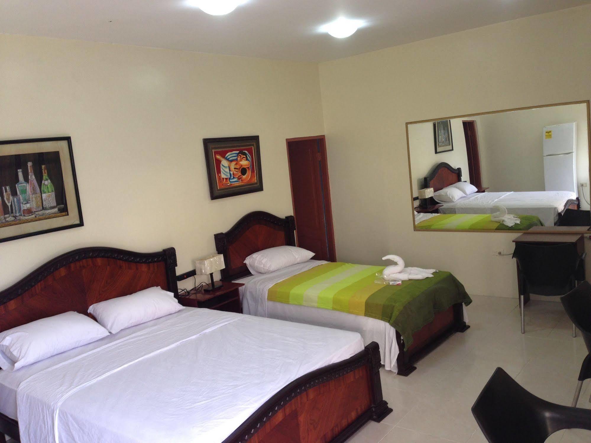 Hotel Mundialcity Guayaquil Exterior foto